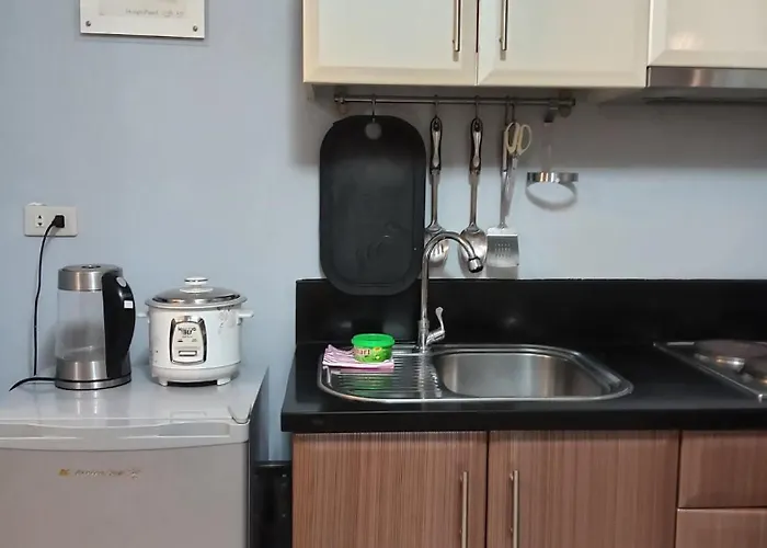 Cozy Deluxe Condotel 150 Newport Boulevard شقة فندقية مانيلا